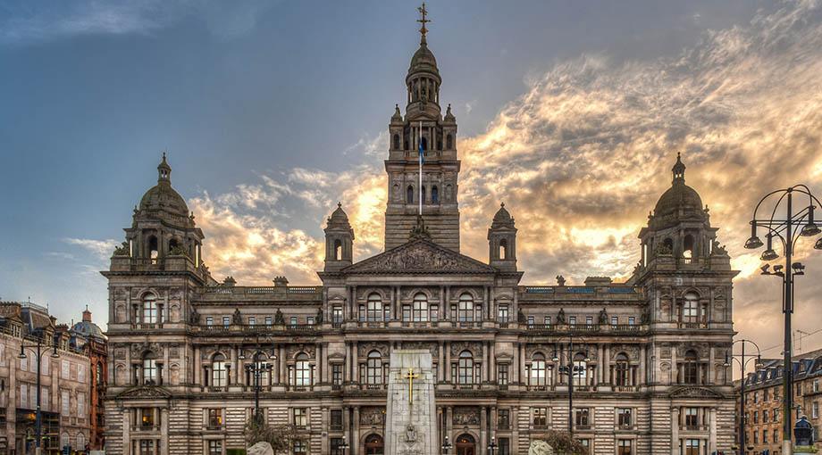 The facade of Glasgow City Chambers