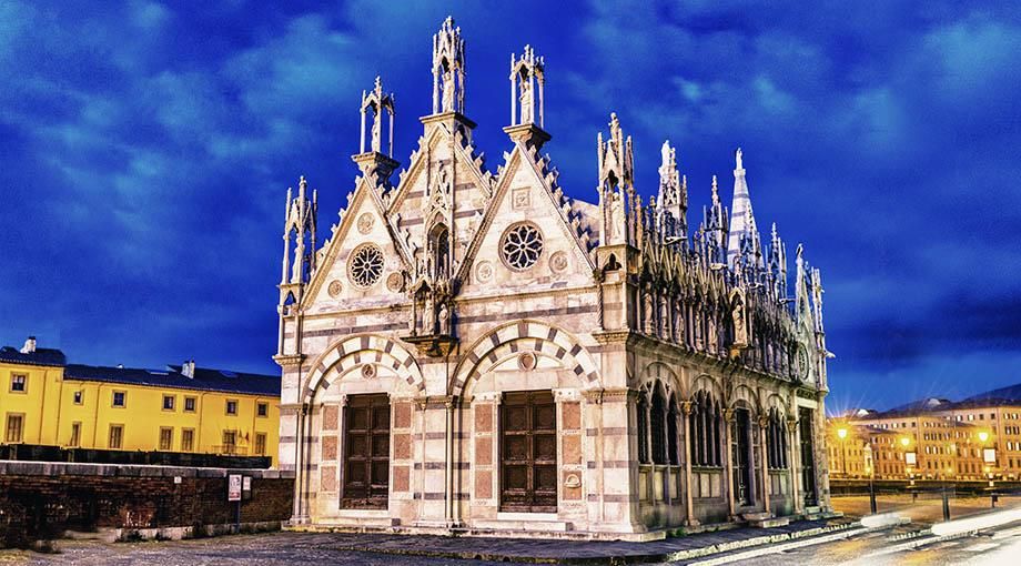 The historic Chiesa della Spina on the bank of the river Arno in Pisa